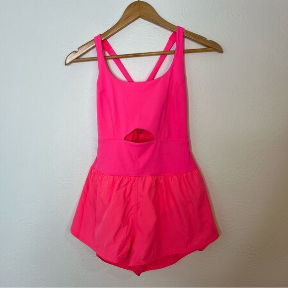 NWOT Free People Movement Righteous Runsie Romper Cutout Athletic Size XS - Picture 5 of 15
